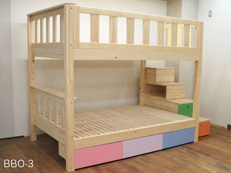 ダブルサイズの二段ベッド（階段・収納付）