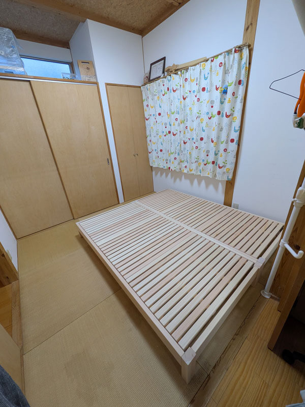 画像 サイズオーダーで製作したひのきベッド|シングル・セミシングルの2台連結例2508021