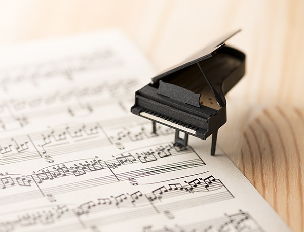 木の家具のメリット:音をまろやかにする
