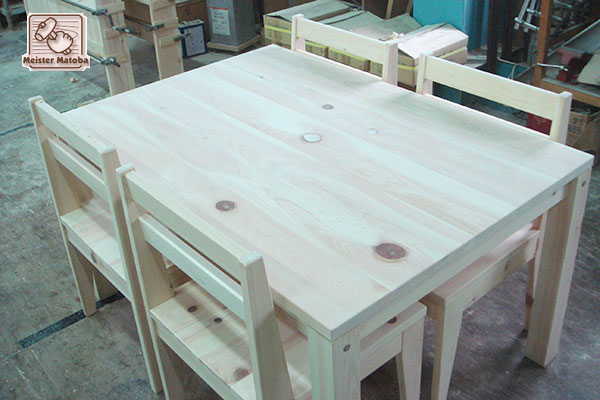 ひのき食堂テーブルと椅子の食堂セット　テーブル組立式