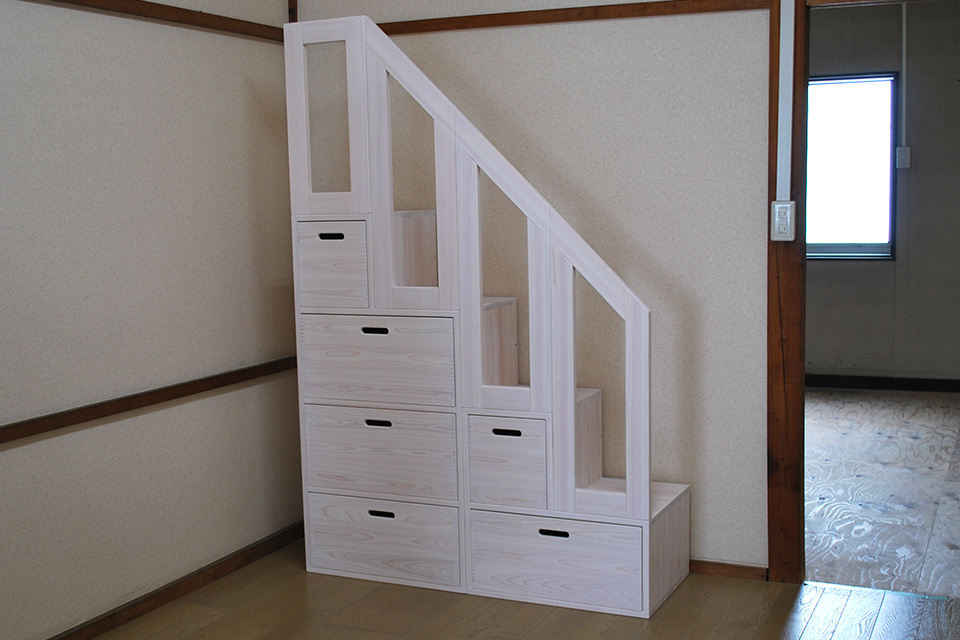 ひのき階段４段　二段ベッド・ロフト用の階段手すり付き白塗装　2111008