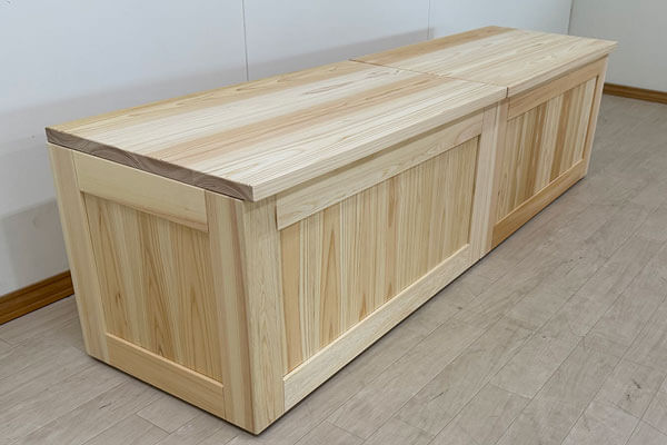 らーめん屋さんで使われる無垢ひのき箱椅子2台連結170cm 2509012