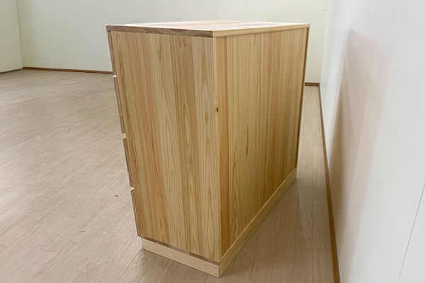 無垢ひのき材で製作したシンプルなチェスト(整理タンス)2507014 背板も無垢板