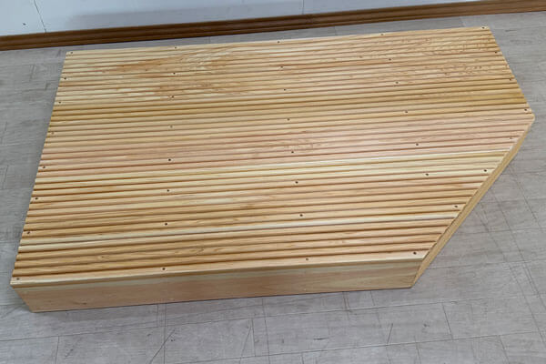 オーダー玄関スノコ　玄関の形状に合わせて製作　2510049

