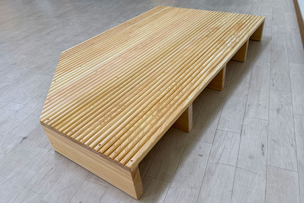 オーダー玄関スノコ　玄関の形状に合わせて製作　2510049

