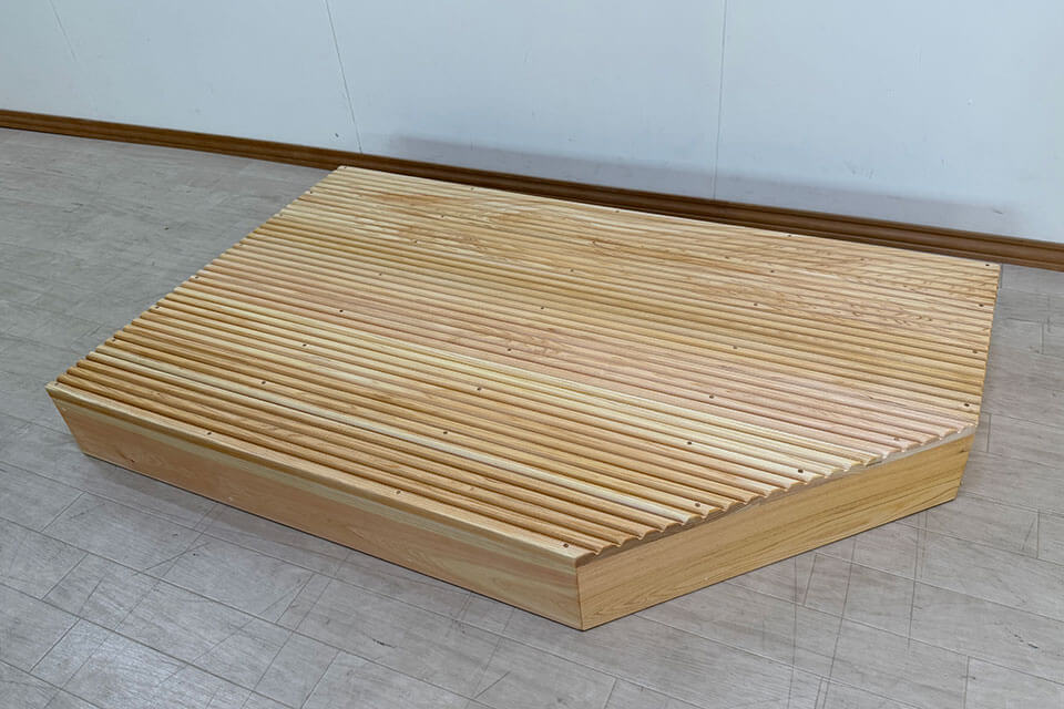 オーダー玄関スノコ　玄関の形状に合わせて製作　2510049