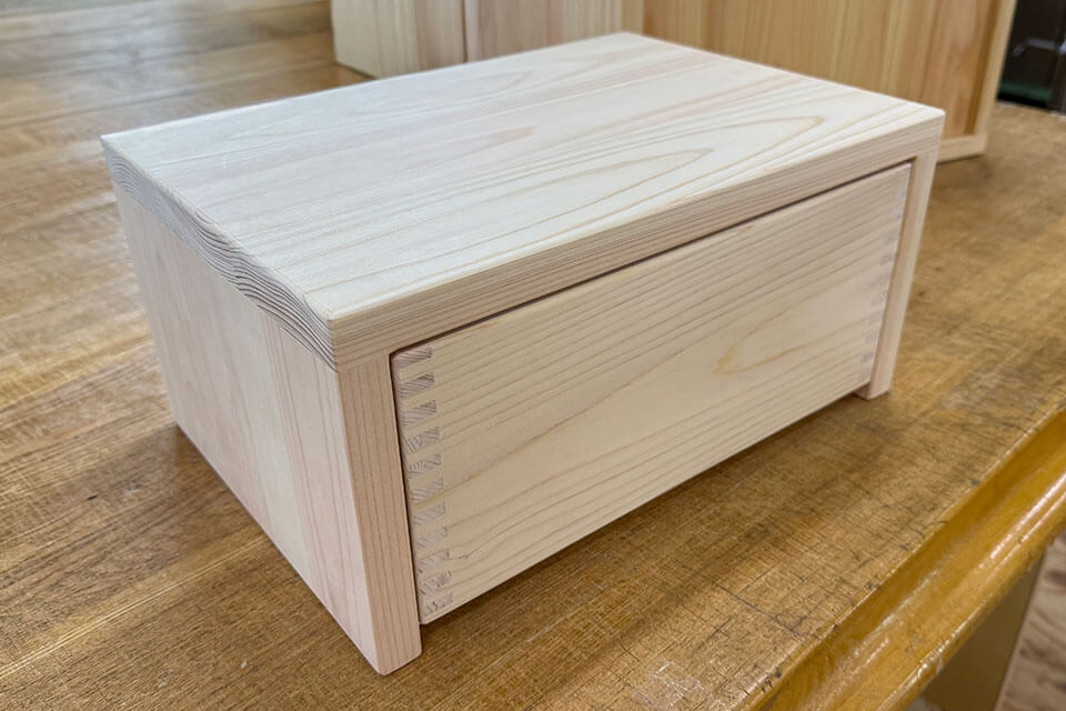 小さな無垢ひのきの小箱引き出しタイプ　2512007