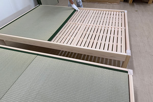 畳ベッドセミダブル・ダブルサイズの場合、畳を2枚使います　畳ベッドの下はスノコです