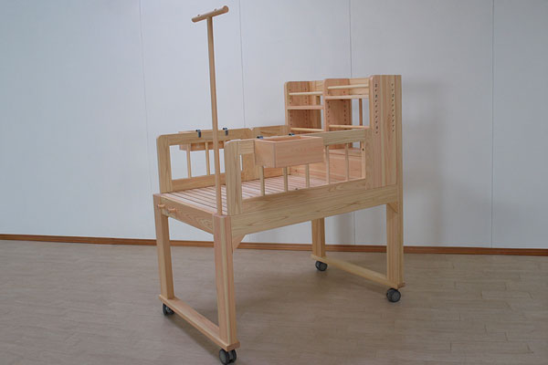 ひのき訓練ベッド　ヘッド部に器具を設置しやすくオープン棚　2008034